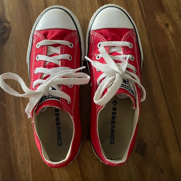 Red Converse Chuck Taylor All Star Classic Kids US Sz 2 - Picture 6 of 6